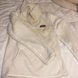 Patagonia fleece button up with pockets